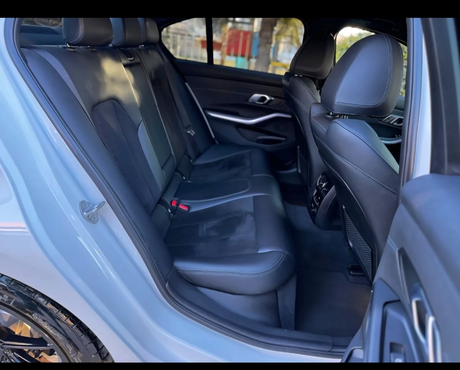 BMW 320 M sport, RWD, mild, alpinweiss, alcantara, memory, снимка 15 - Автомобили и джипове - 54486150