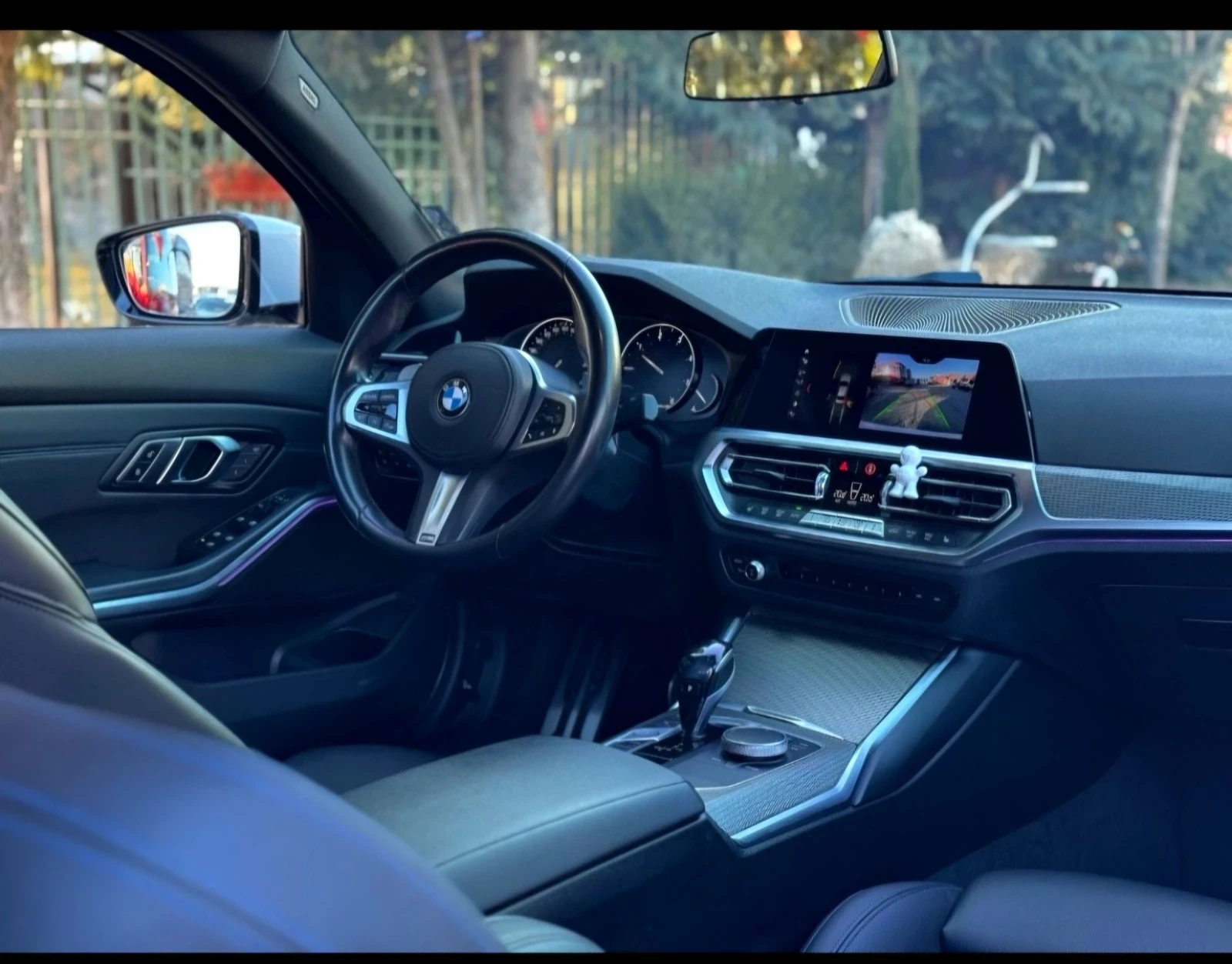 BMW 320 M sport, RWD, mild, alpinweiss, alcantara, memory, снимка 12 - Автомобили и джипове - 54486150