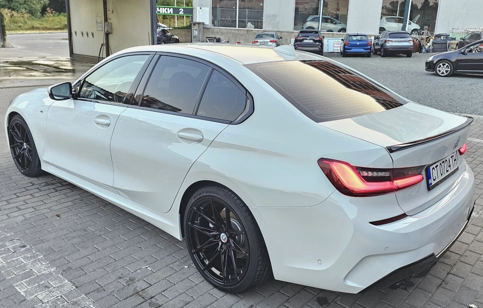 BMW 320 M sport, RWD, mild, alpinweiss, alcantara, memory, снимка 6 - Автомобили и джипове - 54486150