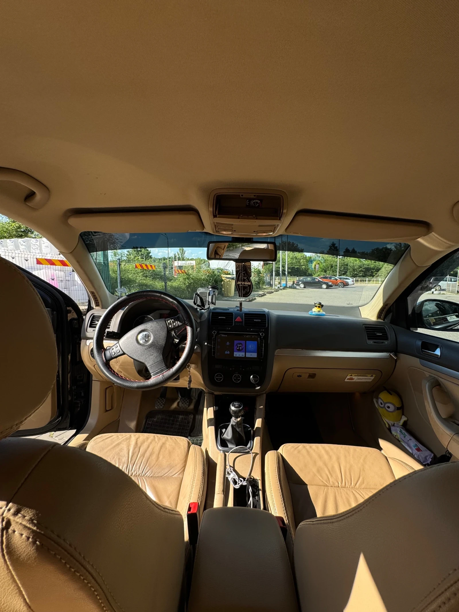VW Jetta 1.9 TDI, снимка 8 - Автомобили и джипове - 54983464