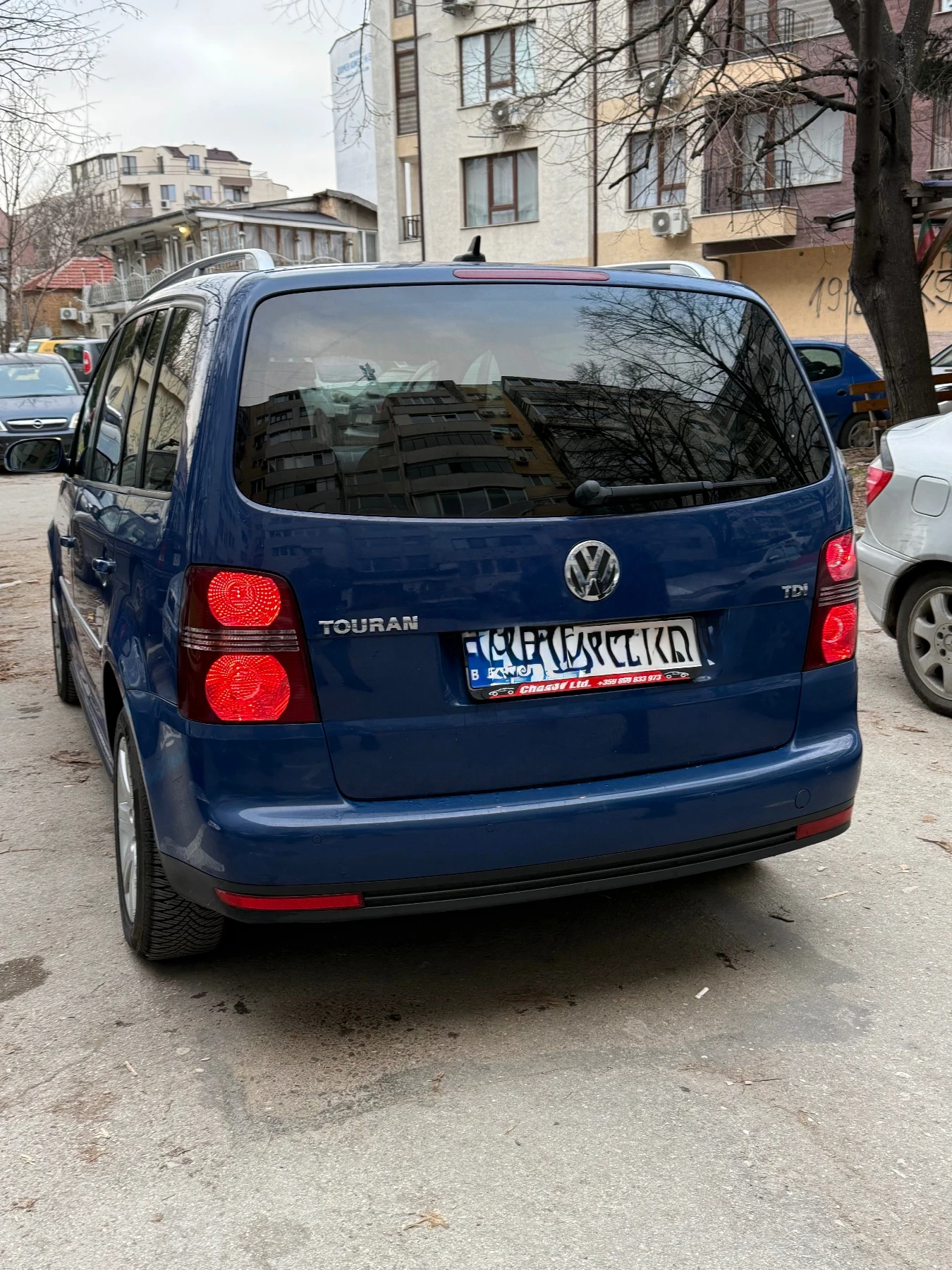VW Touran 1, 9 TDI, снимка 2 - Автомобили и джипове - 55032706
