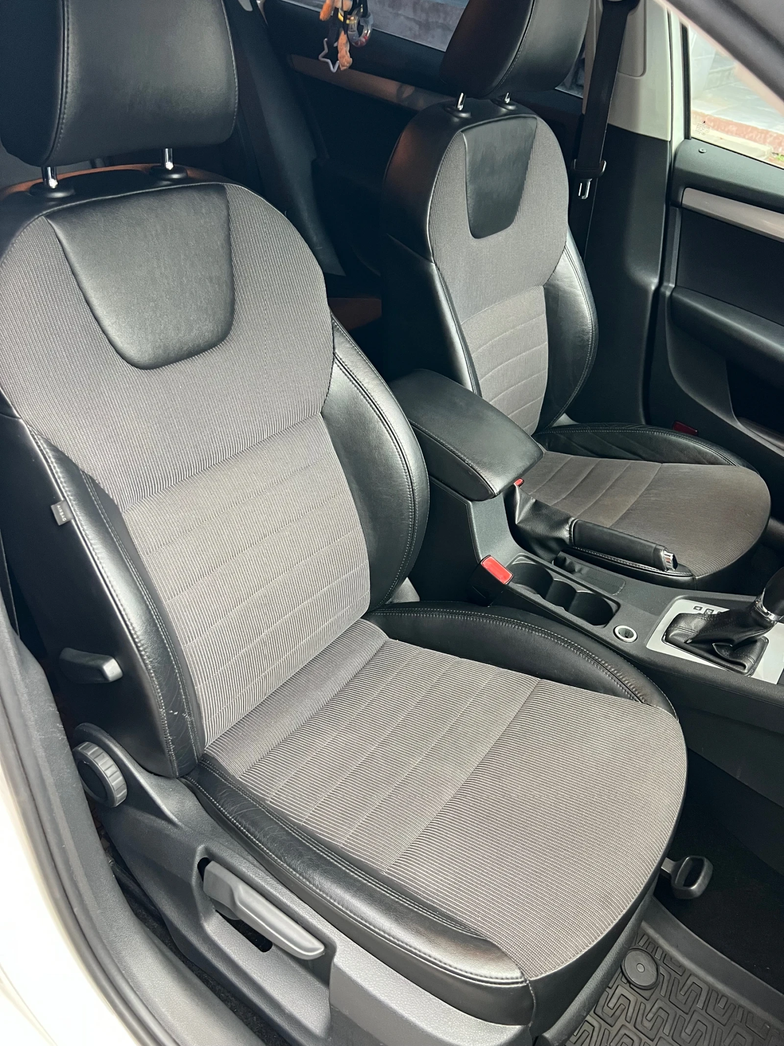 Skoda Octavia  1.8Т 4х4 6DSG, снимка 7 - Автомобили и джипове - 55086737