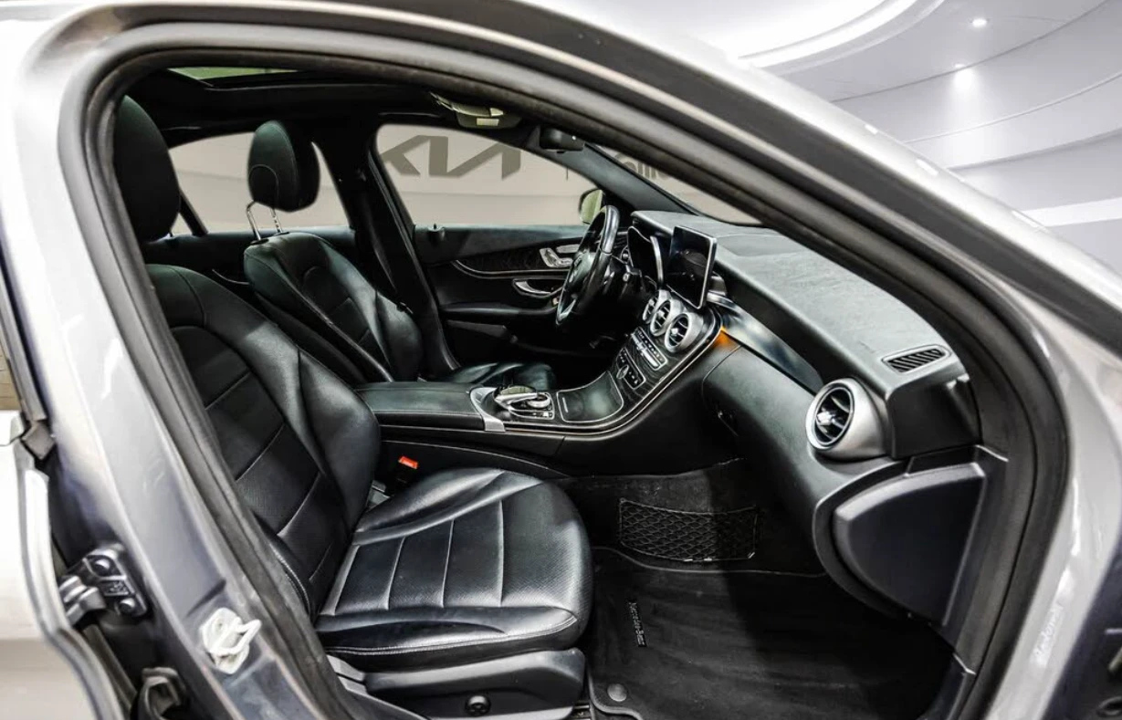 Mercedes-Benz C 300 AMG* 4matic* Памет* Камера* Панорама* БЕЗ ЩЕТИ* , снимка 7 - Автомобили и джипове - 55161819
