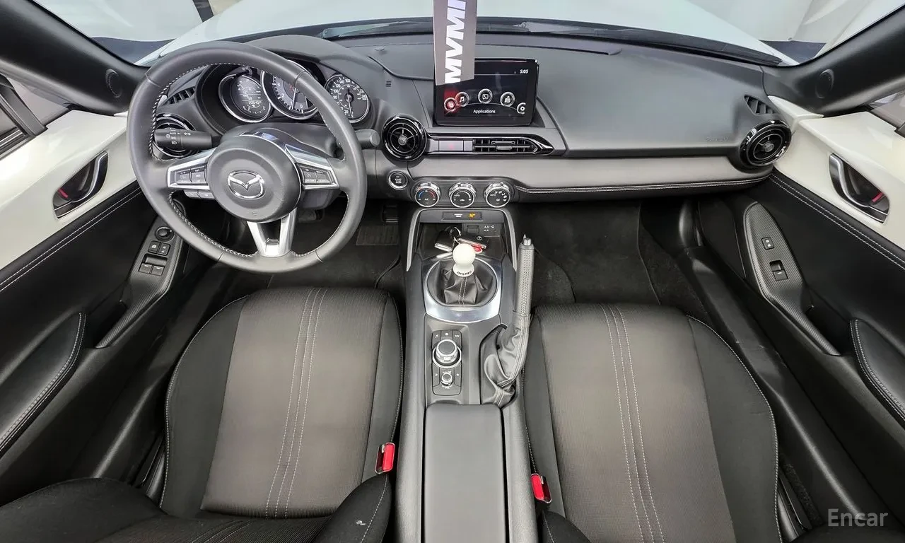 Mazda Mx-5 MIATA* РЪЧКА* КАМЕРА* SOFT TOP* 20k km, снимка 8 - Автомобили и джипове - 55434053