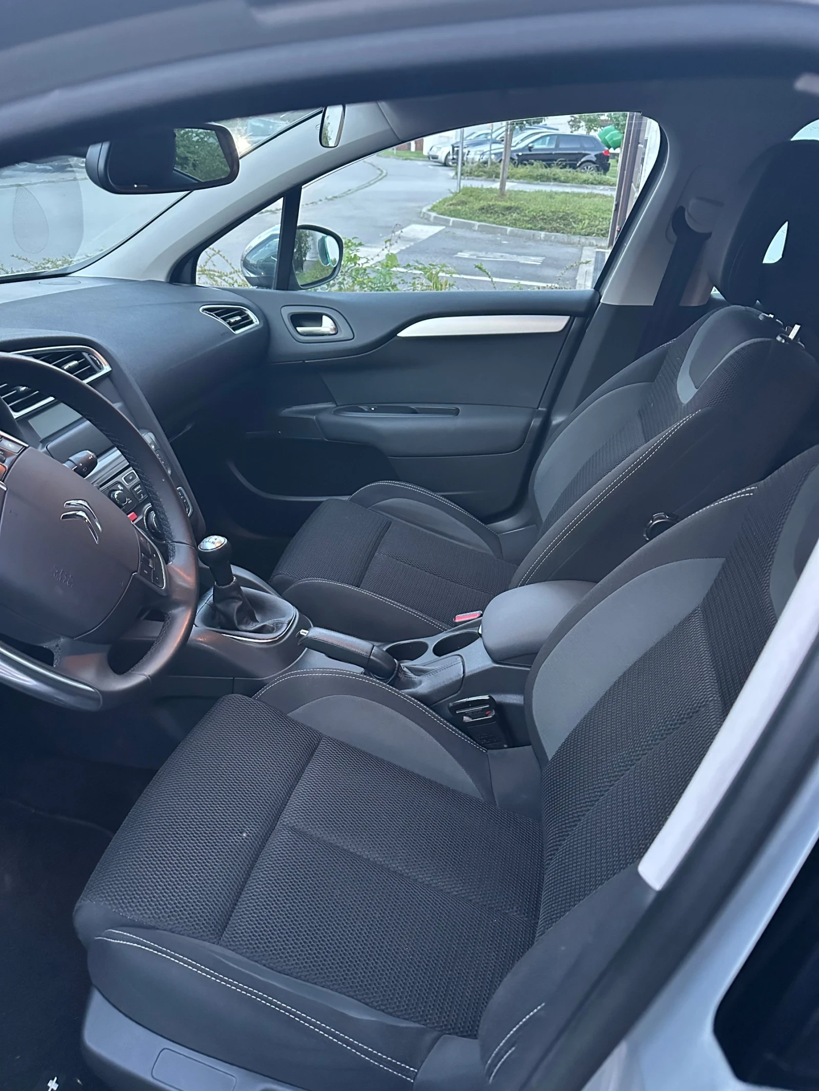 Citroen C4 1.6 HDI, снимка 6 - Автомобили и джипове - 56061169