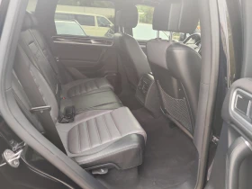 VW Touareg 3.0TDi* R-LINE* 4X4* LED* NAVI* CAMERA* EURO6B* , снимка 12