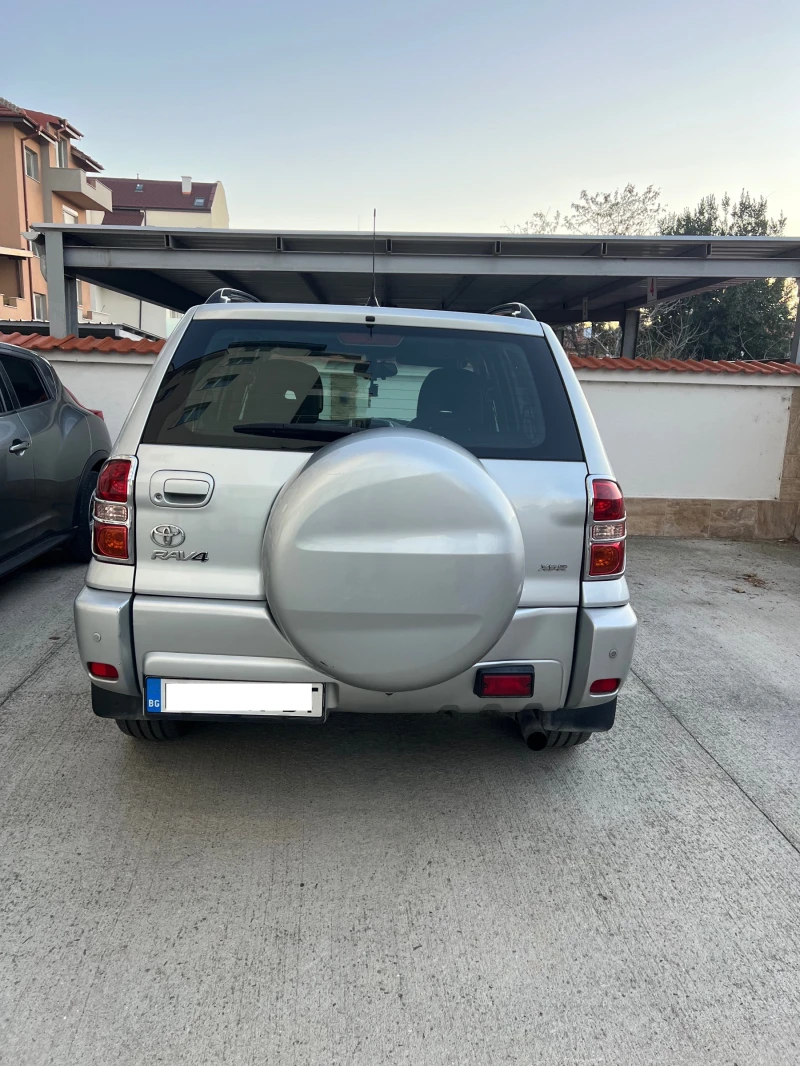 Toyota Rav4, снимка 3 - Автомобили и джипове - 48090527