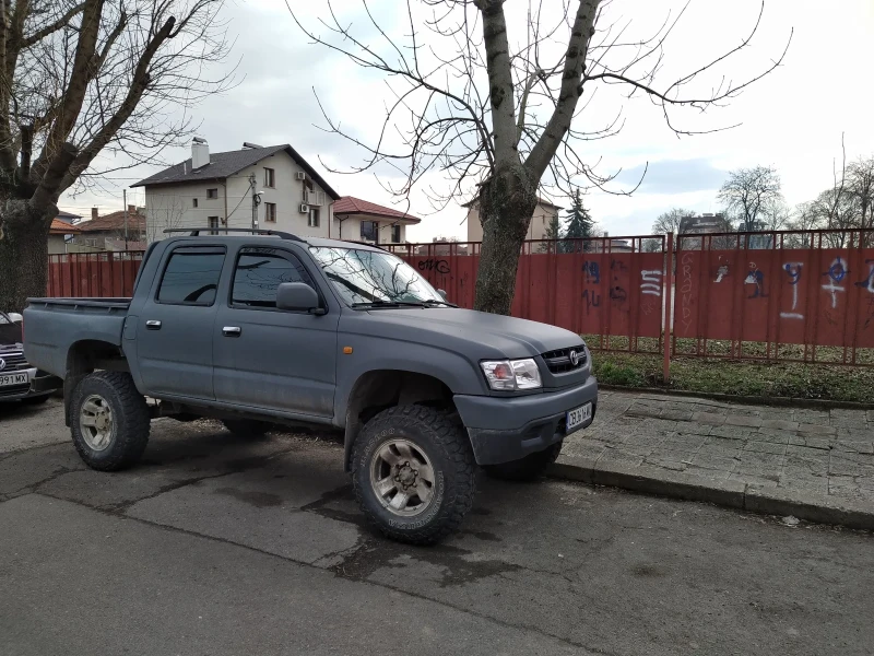 Toyota Hilux D-4D 2KD-FTV, снимка 9 - Автомобили и джипове - 48901566