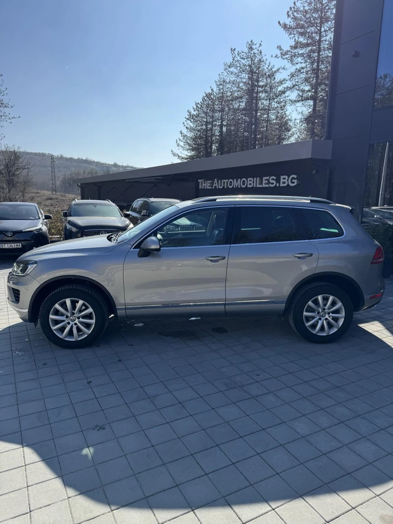 VW Touareg, снимка 4 - Автомобили и джипове - 49081738