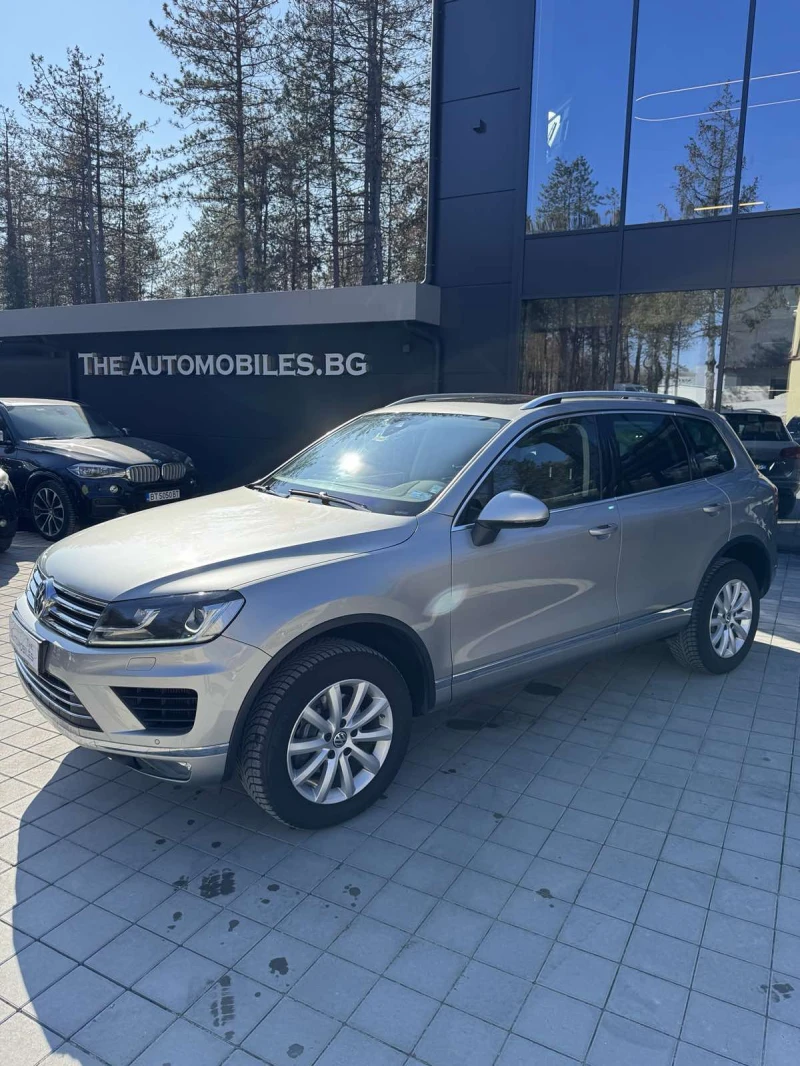 VW Touareg, снимка 3 - Автомобили и джипове - 49081738