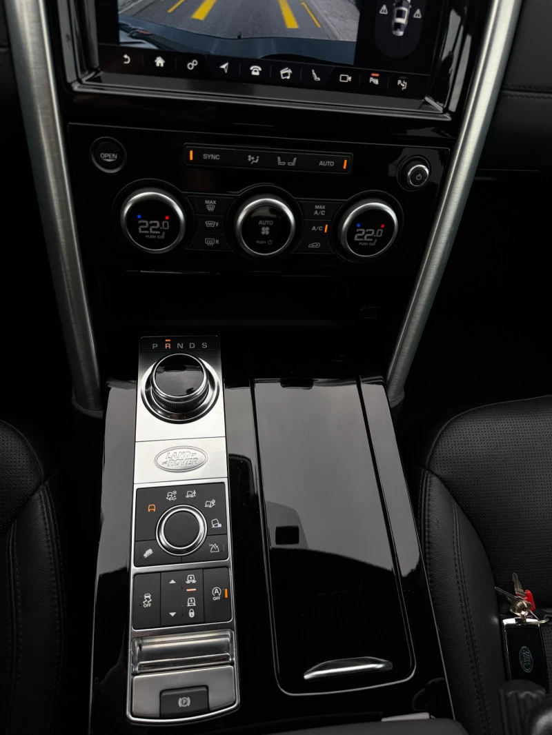 Land Rover Discovery HSE, снимка 13 - Автомобили и джипове - 52472555