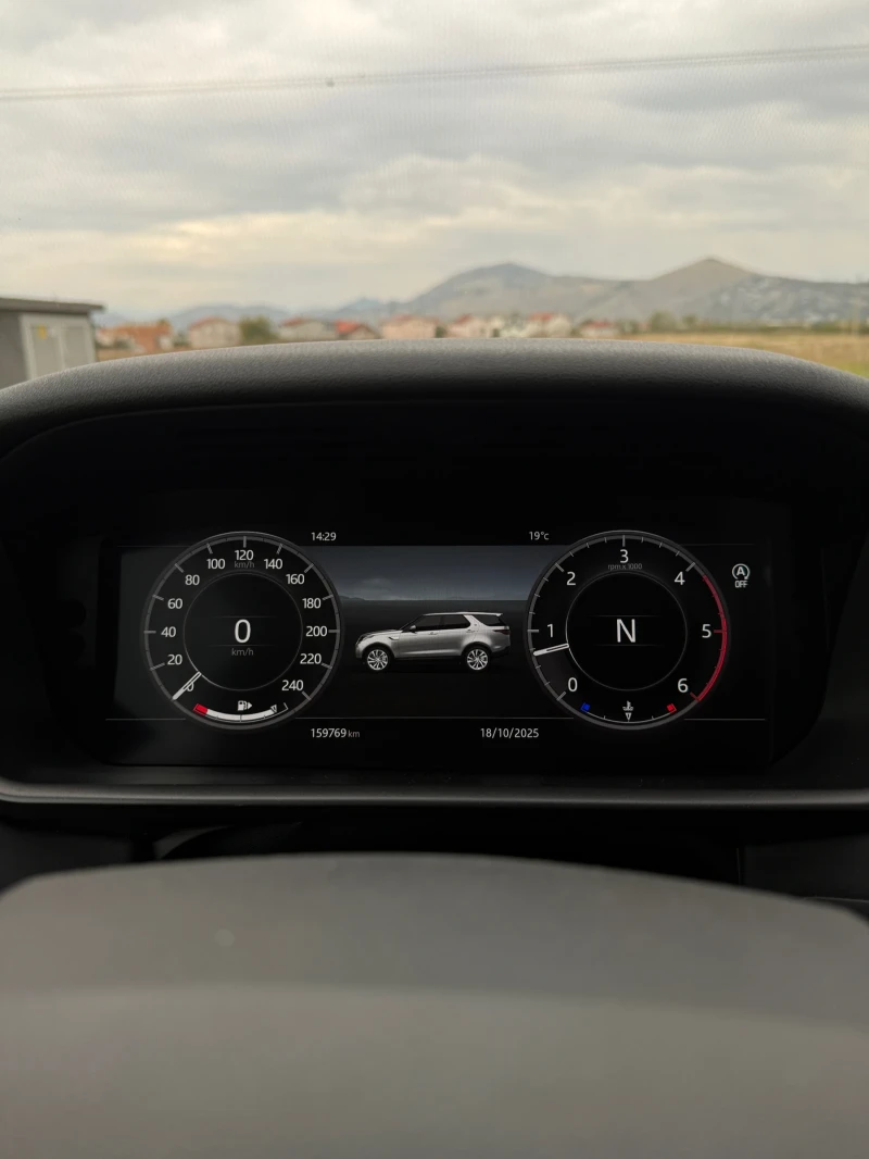 Land Rover Discovery HSE, снимка 11 - Автомобили и джипове - 52472555