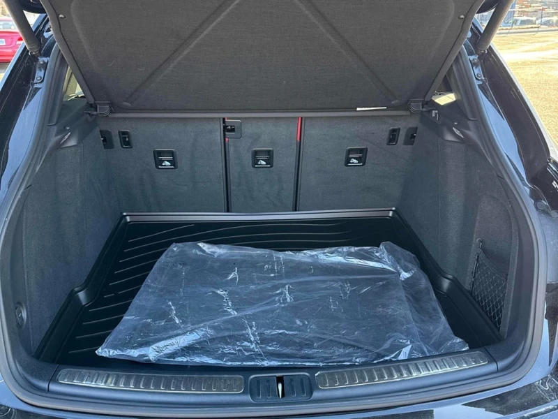 Porsche Macan * T AWD * CARFAX * БЕЗ ПЪРВОНАЧАЛНА ВНОСКА, снимка 14 - Автомобили и джипове - 53056984