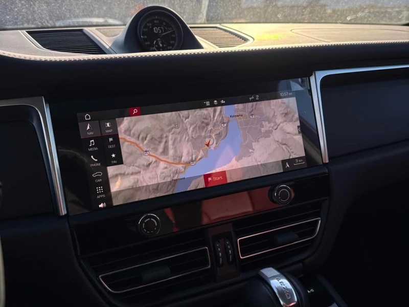 Porsche Macan * T AWD * CARFAX * БЕЗ ПЪРВОНАЧАЛНА ВНОСКА, снимка 10 - Автомобили и джипове - 53056984