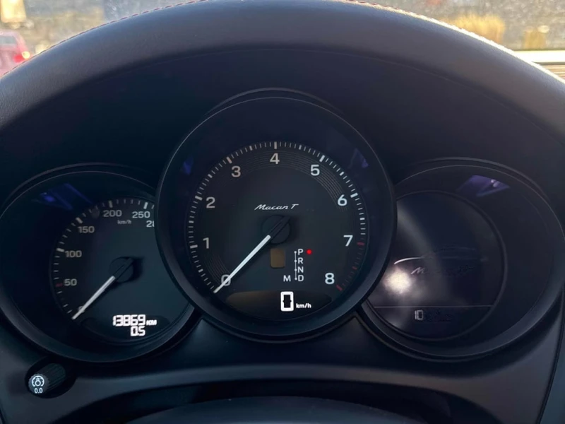 Porsche Macan * T AWD * CARFAX * БЕЗ ПЪРВОНАЧАЛНА ВНОСКА, снимка 8 - Автомобили и джипове - 53056984