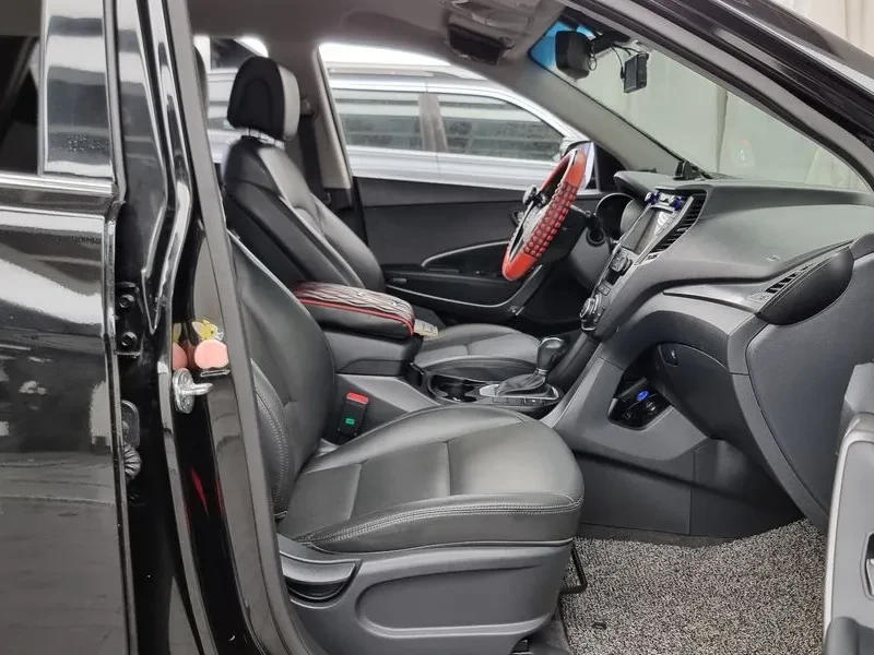 Hyundai Santa fe 2.0, снимка 11 - Автомобили и джипове - 54255450