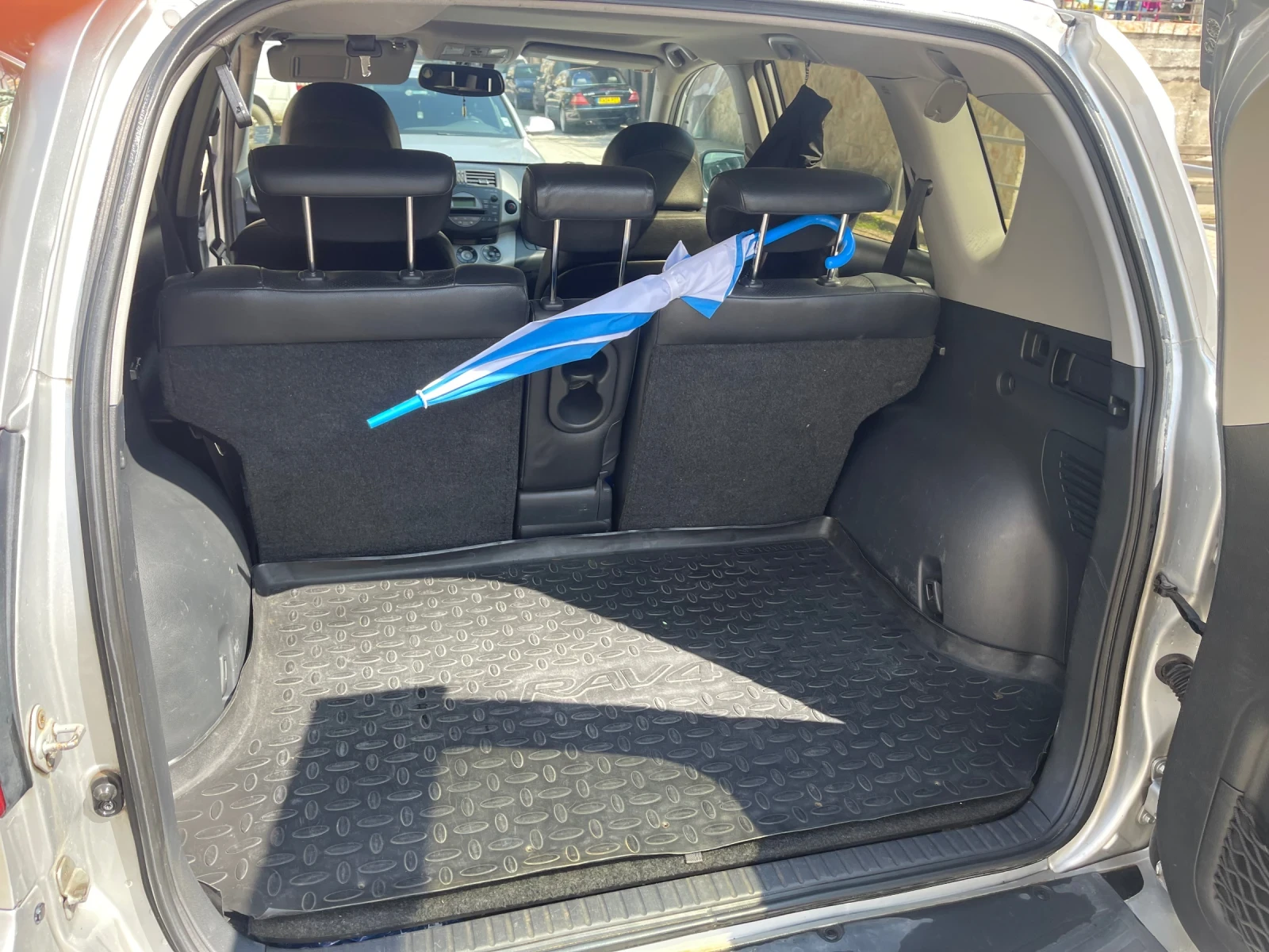 Toyota Rav4  - изображение 10