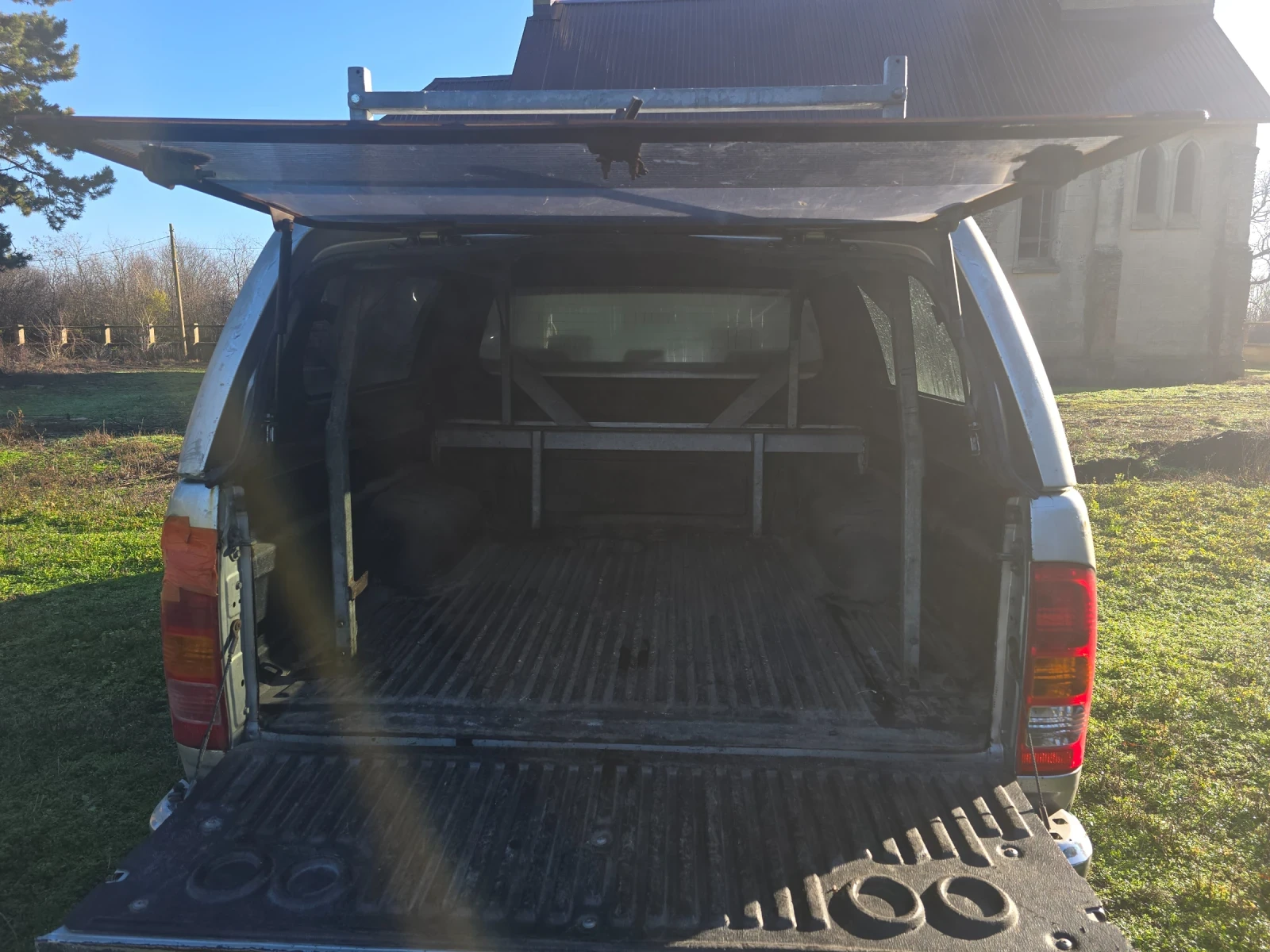 Toyota Hilux  - изображение 2