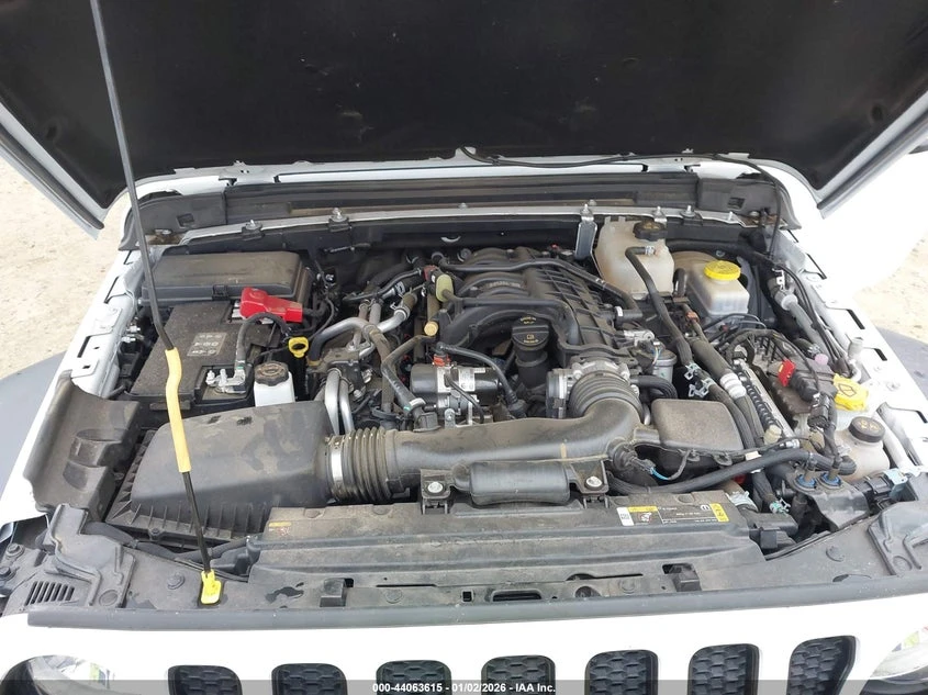 Jeep Wrangler 3.6l 4-Door Sport Altitude 4X4, снимка 10 - Автомобили и джипове - 53863144