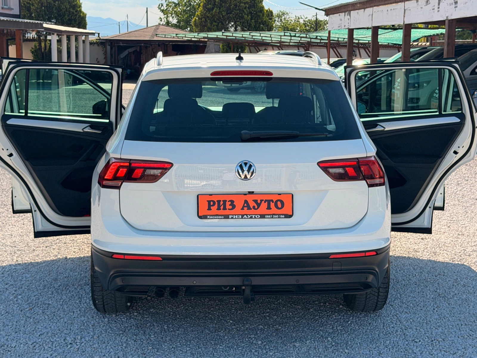 VW Tiguan 2.0TDI* NAVI* KAMERA* PARKASISTANS* 6SK* LIZING, снимка 8 - Автомобили и джипове - 55003420