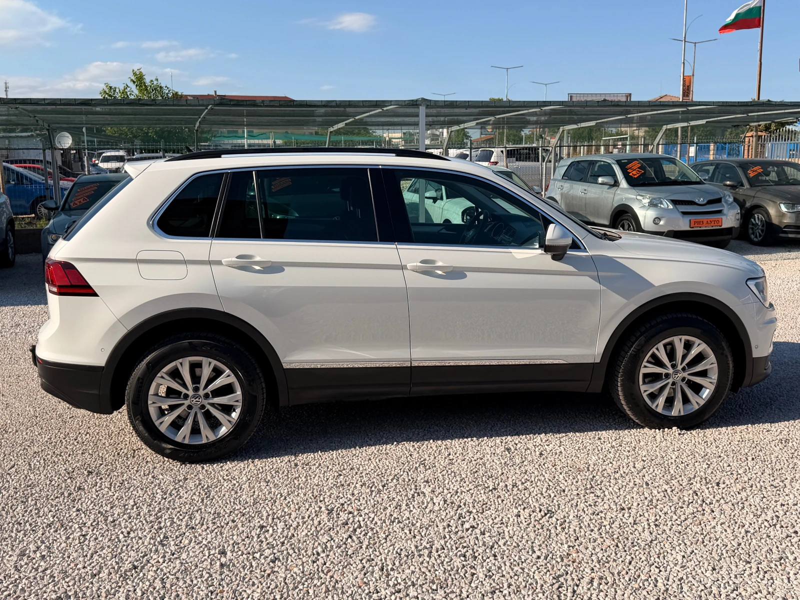 VW Tiguan 2.0TDI* NAVI* KAMERA* PARKASISTANS* 6SK* LIZING, снимка 4 - Автомобили и джипове - 55003420