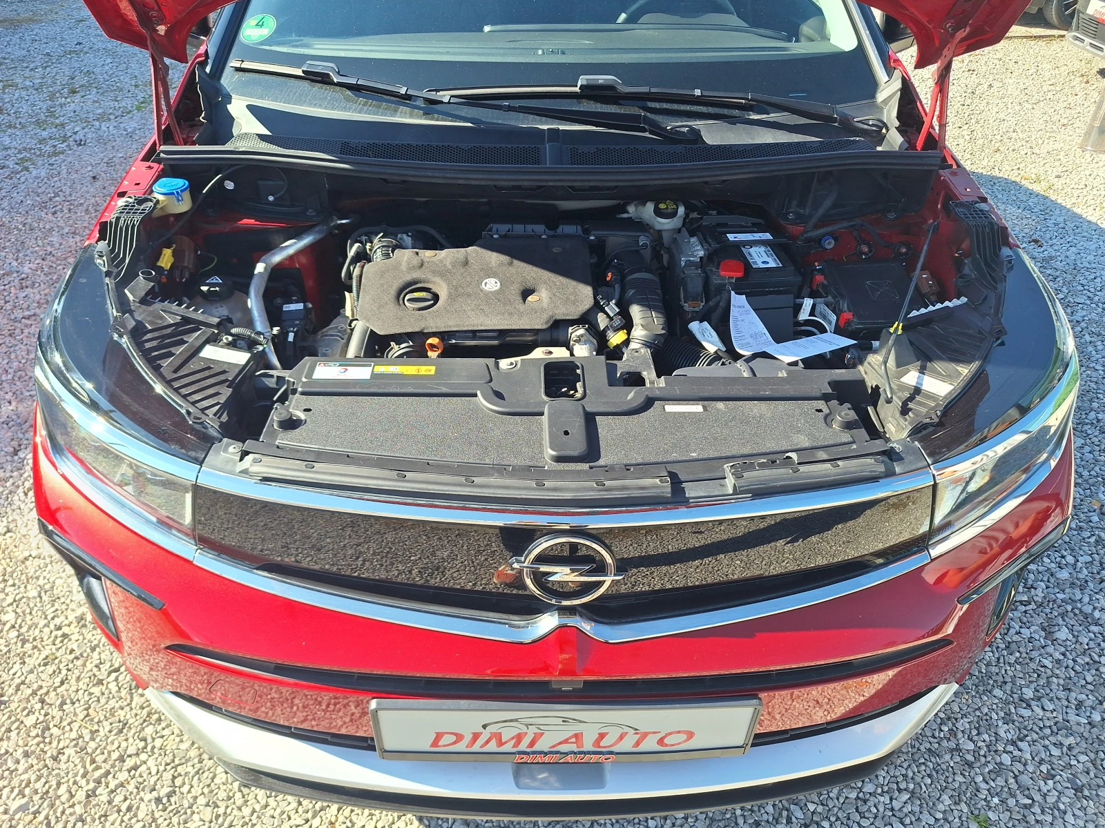 Opel Grandland 1.5 131 Ks Koja Navi Distronik Full!, снимка 17 - Автомобили и джипове - 55276698