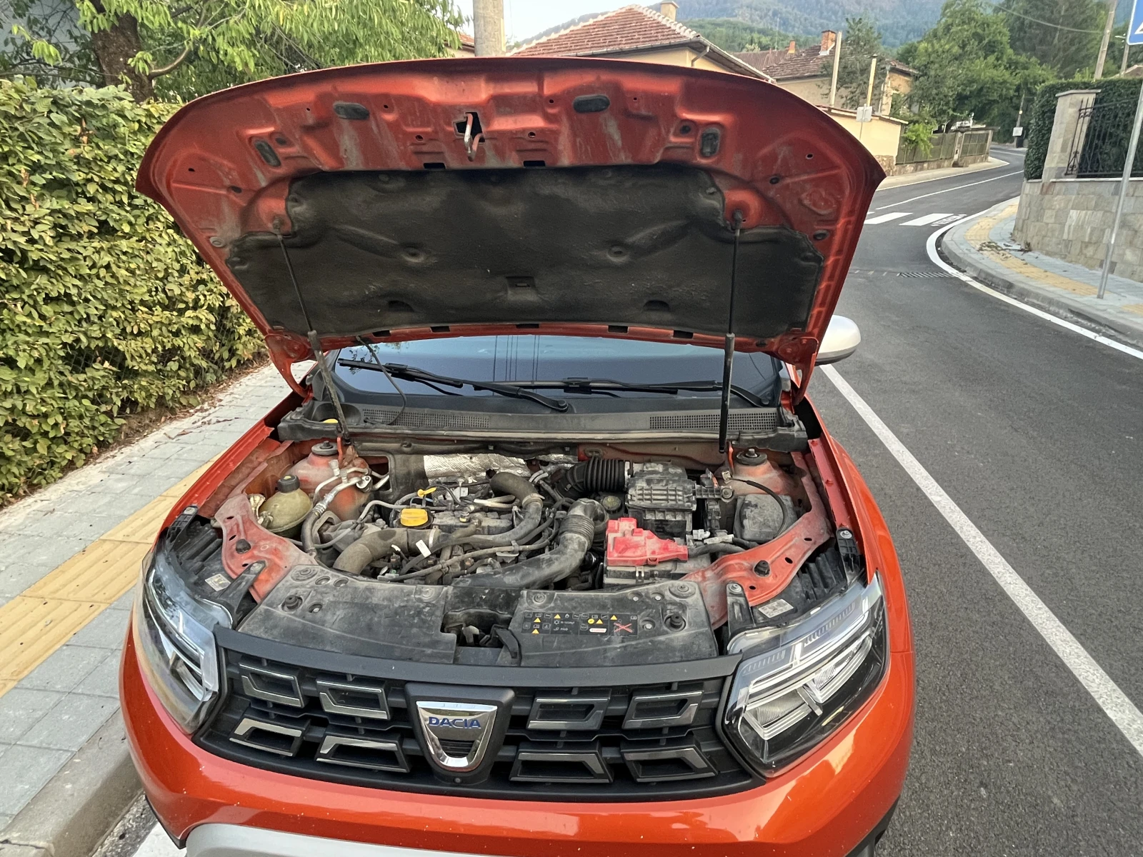 Dacia Duster, снимка 8 - Автомобили и джипове - 55386292