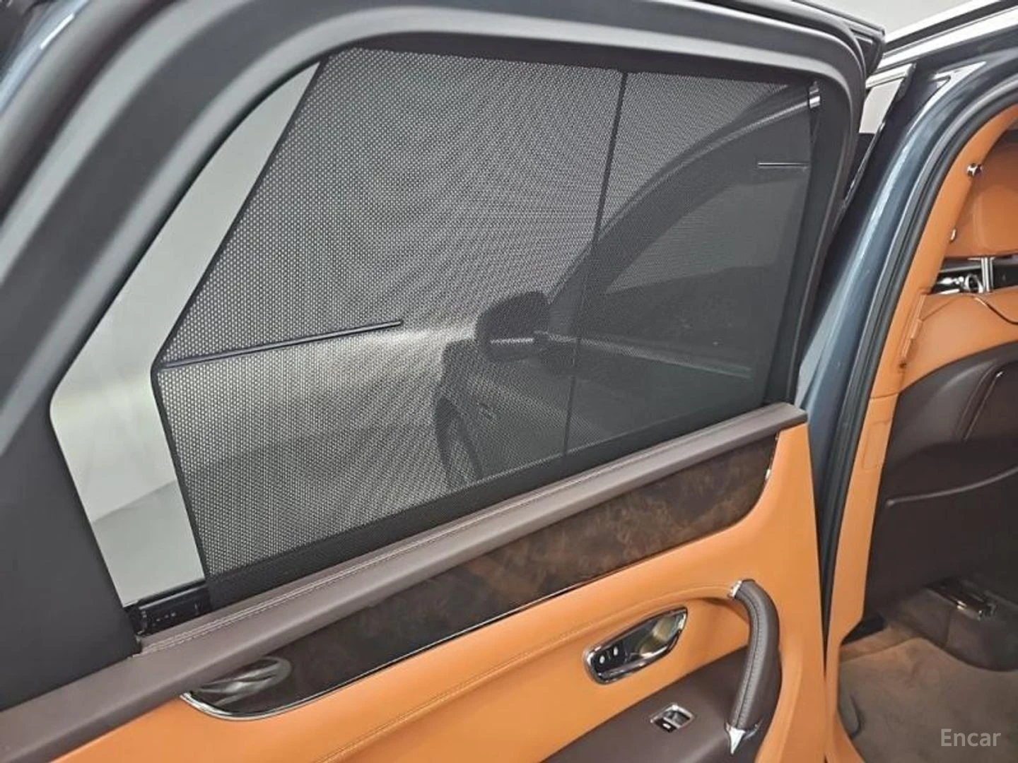Bentley Bentayga 4.0* V8* �������* ���������* 360* ������* HUD*  | Mobile.bg � ����������� 13
