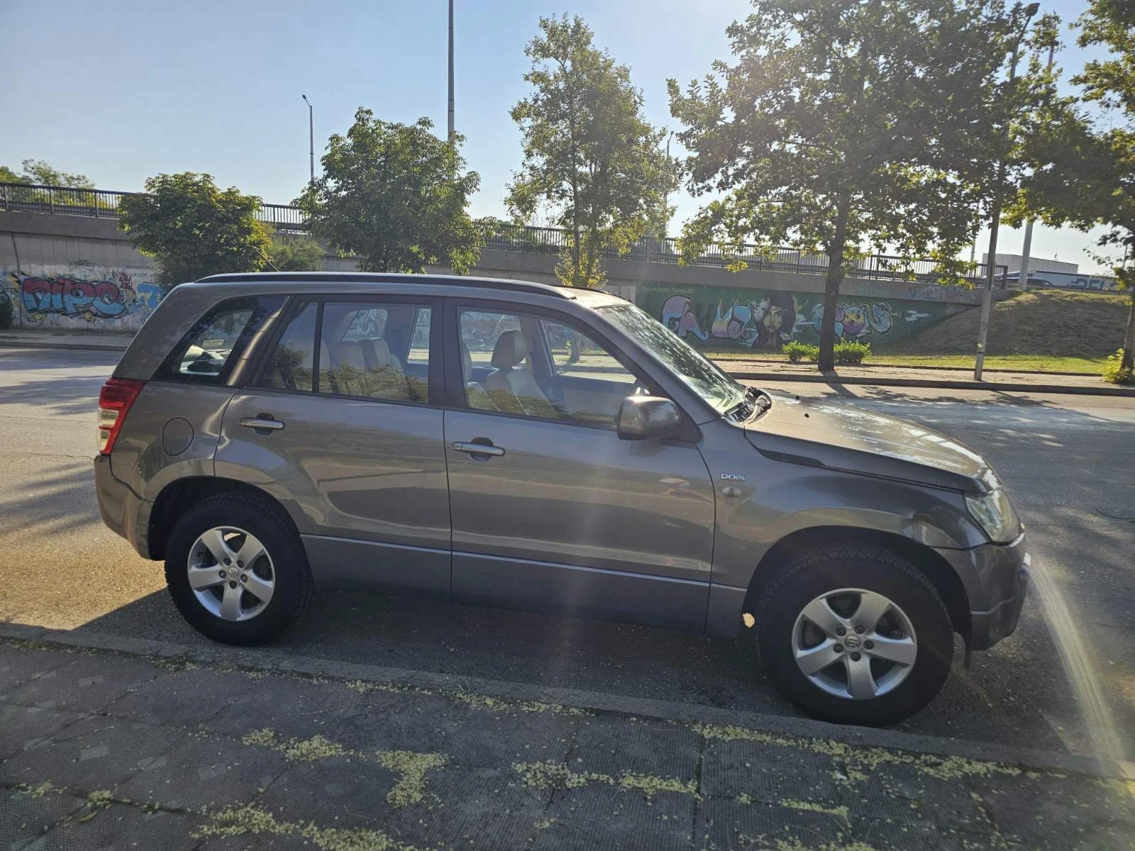 Suzuki Grand vitara, снимка 3 - Автомобили и джипове - 55562517