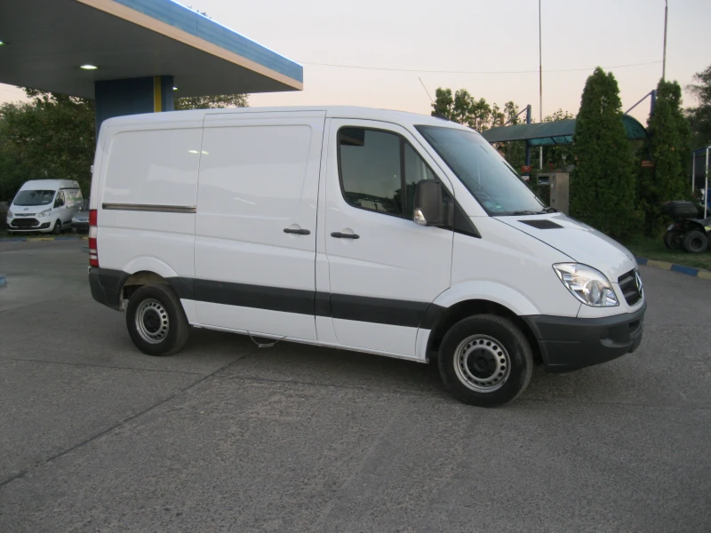 Mercedes-Benz Sprinter 210, снимка 8 - Бусове и автобуси - 51800315