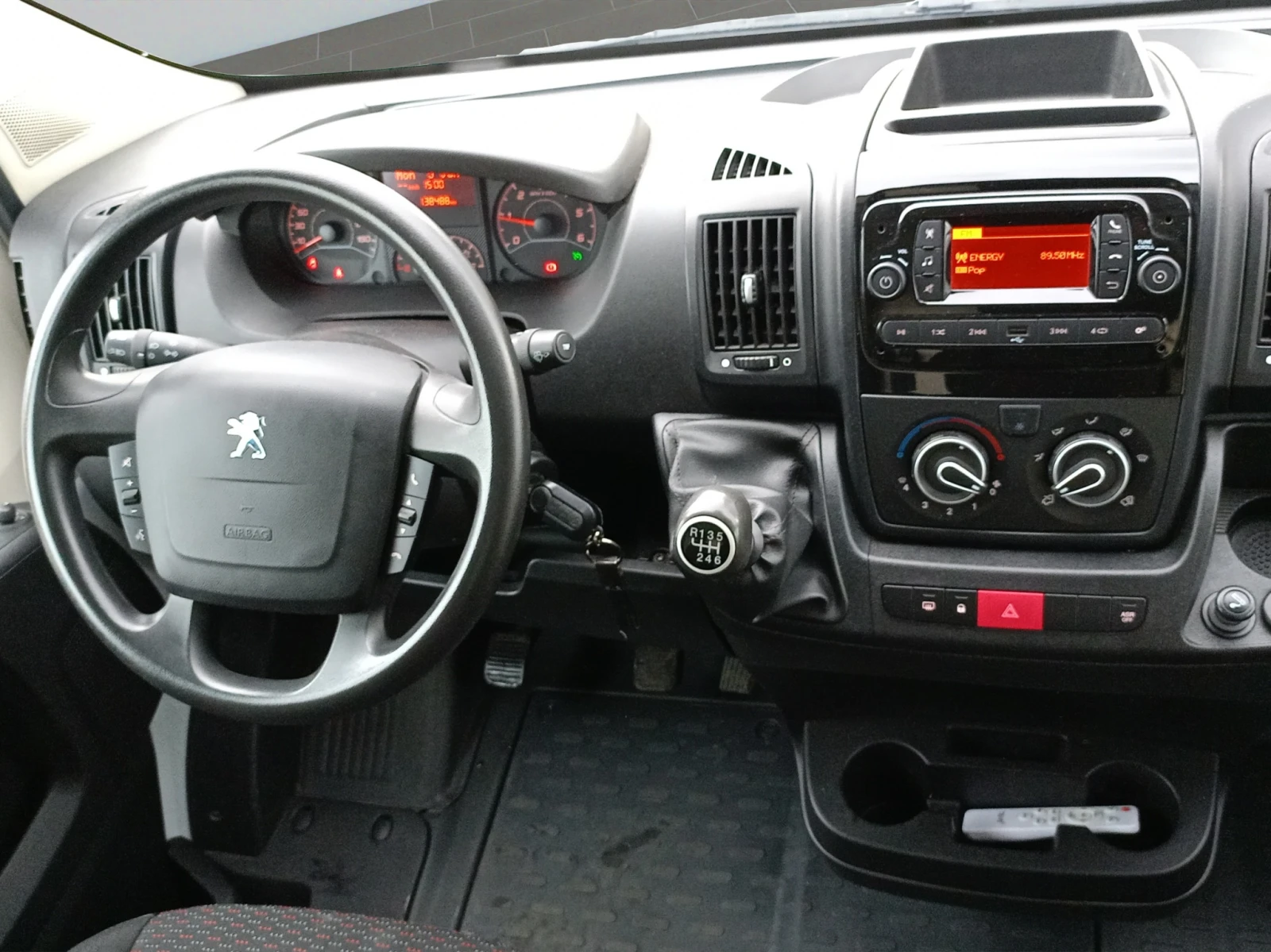Peugeot Boxer FT 335L3H2 2.2 BlueHDI 140 S&S E6.4 | Mobile.bg � ����������� 14