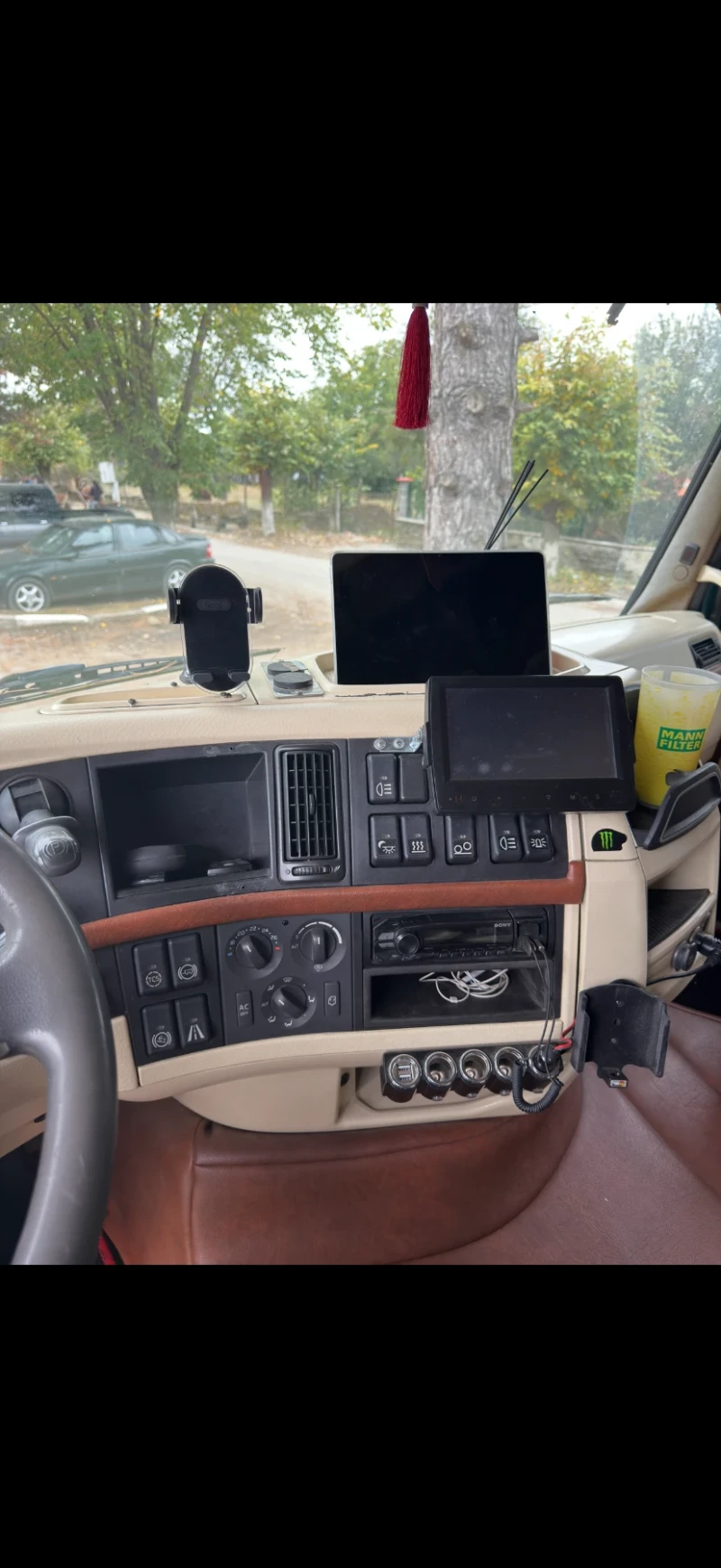 Volvo Fh, снимка 8 - Камиони - 52475414