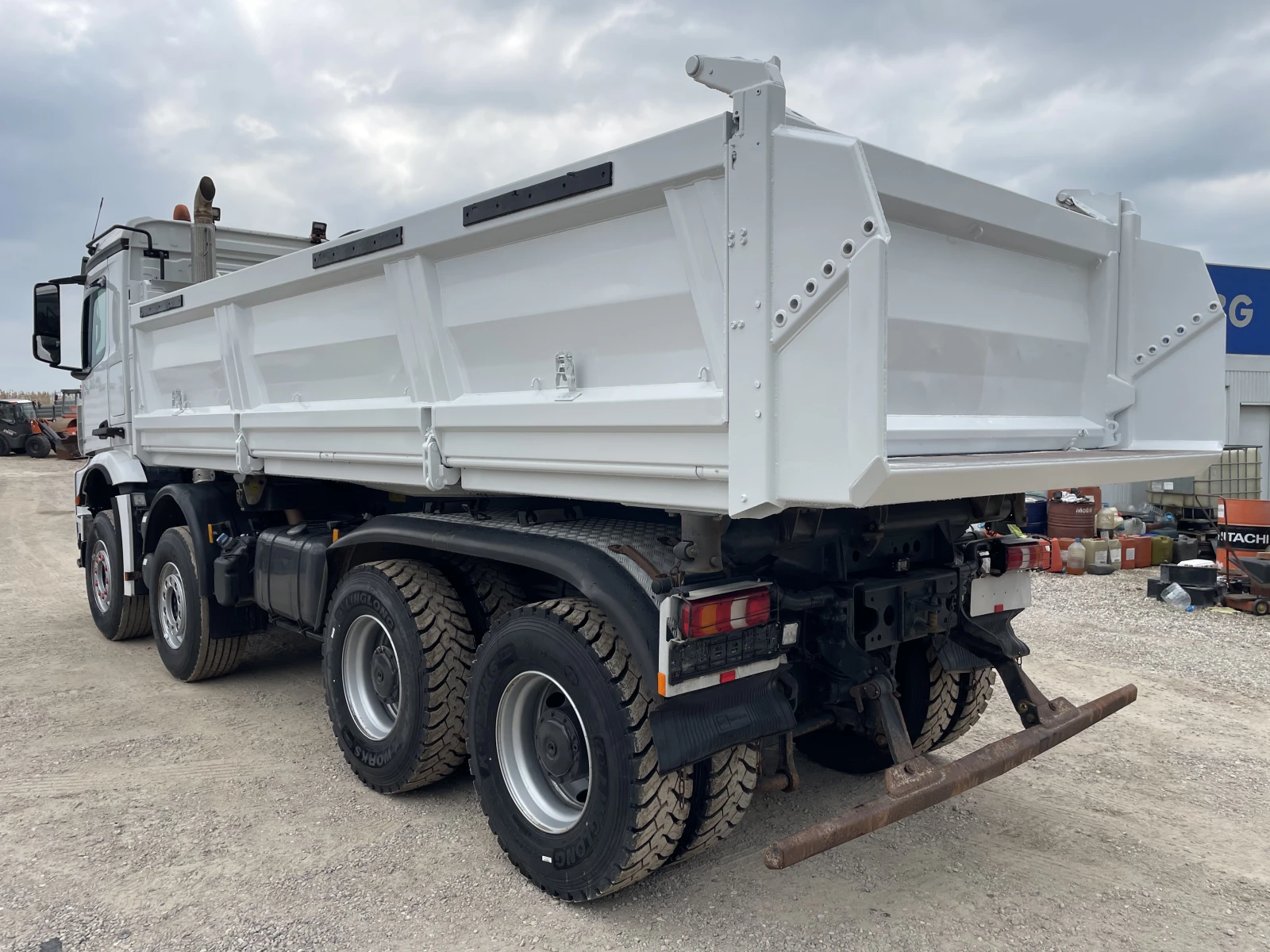 Mercedes-Benz Arocs 3245 - изображение 7