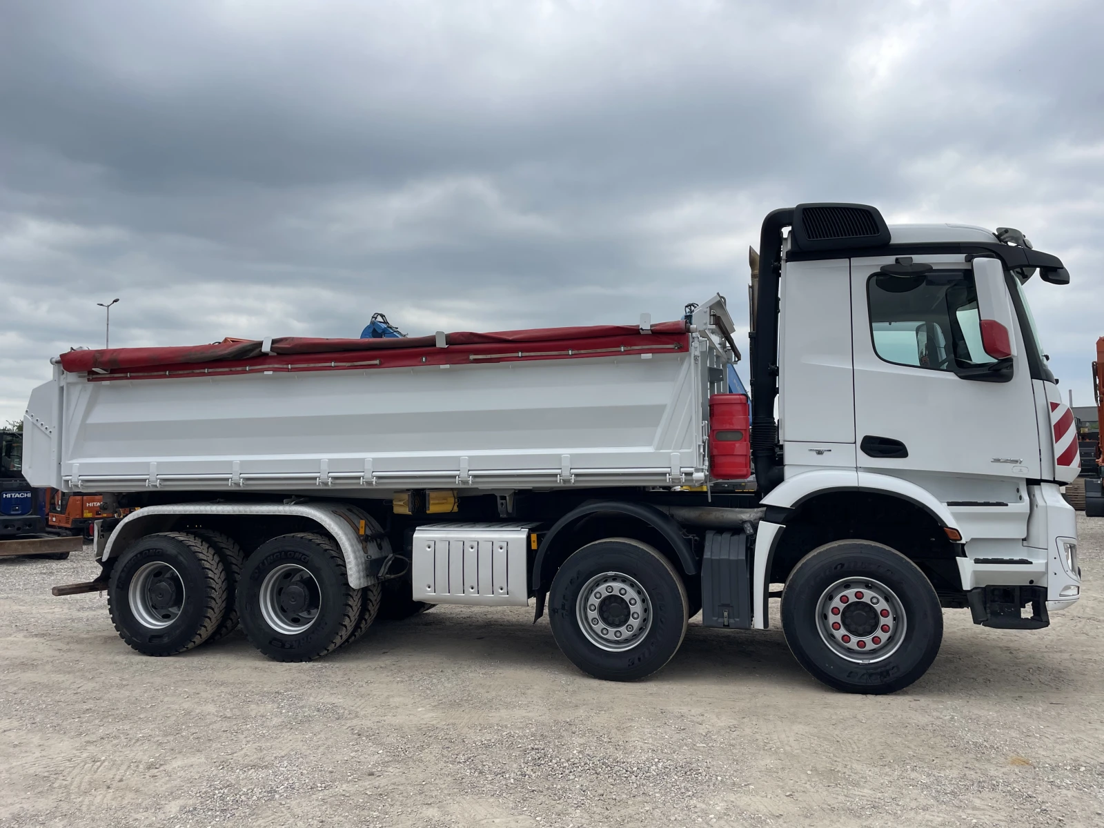 Mercedes-Benz Arocs 3245 - изображение 3