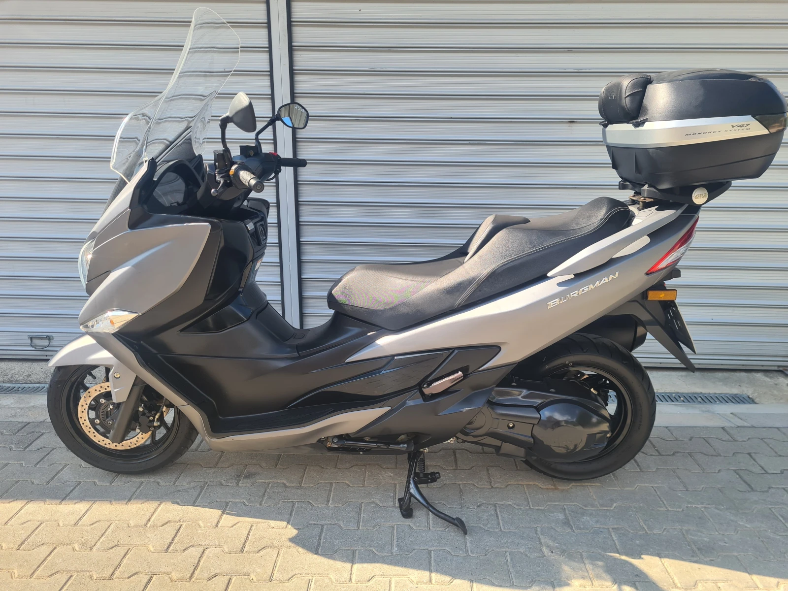 Suzuki Burgman 400i ABS, снимка 5 - Мотоциклети и мототехника - 55680774