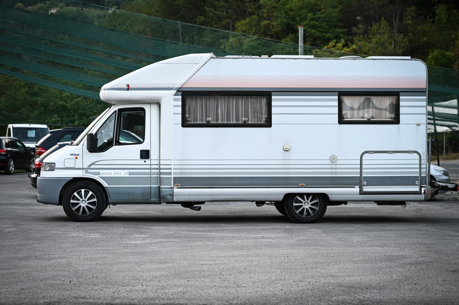 Кемпер Benimar Fiat Ducato 2.5TDI, снимка 2 - Каравани и кемпери - 55725665
