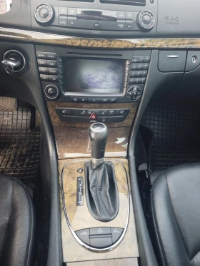 Mercedes-Benz E 280, снимка 12