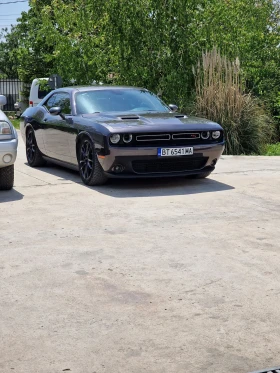     Dodge Challenger 5.7