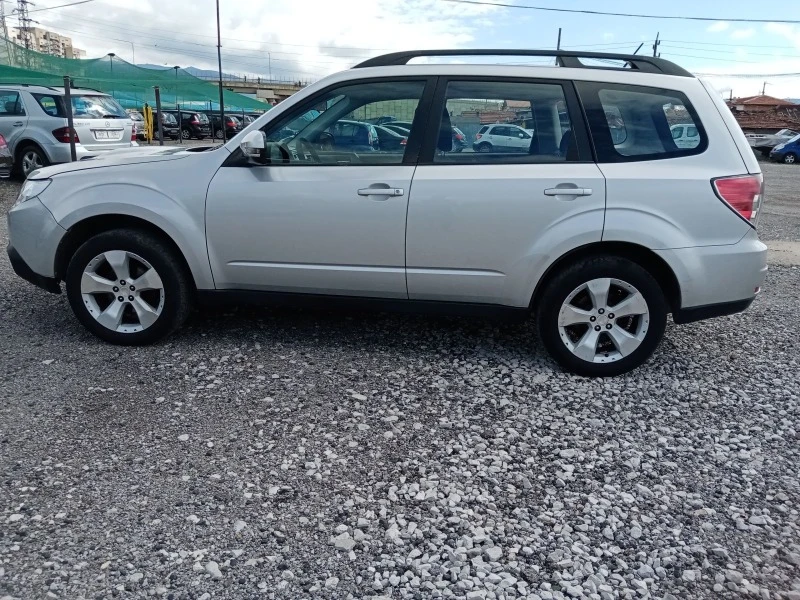 Subaru Forester 2.0 D, снимка 6 - Автомобили и джипове - 44272182