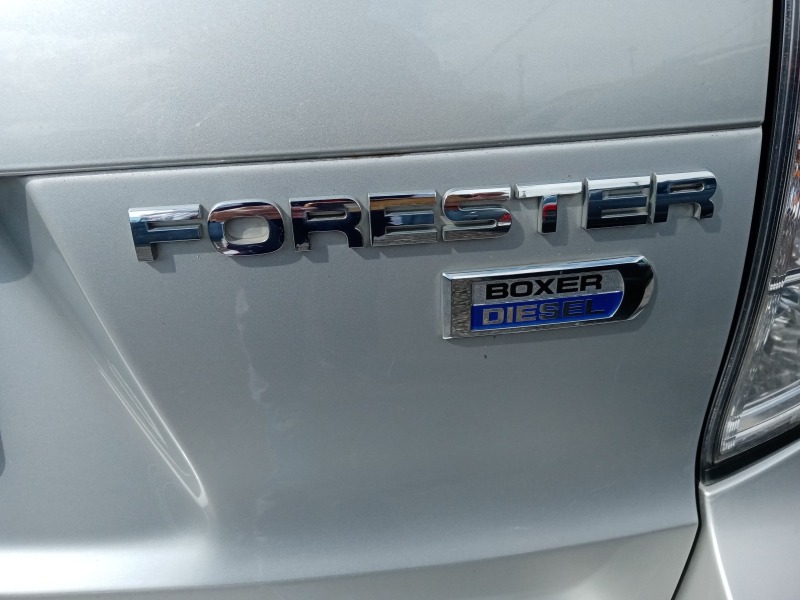 Subaru Forester 2.0 D, снимка 16 - Автомобили и джипове - 44272182