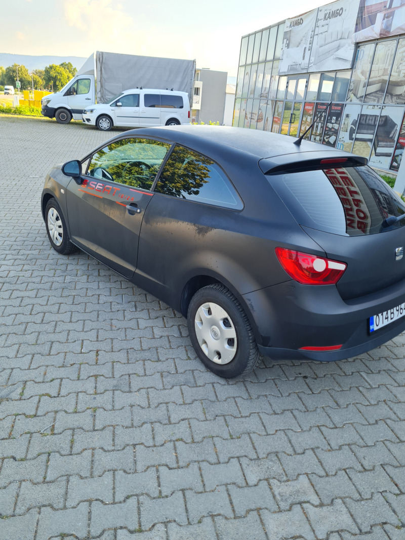 Seat Ibiza 1.2куб.75к.с. 2010г. Бензин , снимка 4 - Автомобили и джипове - 46262278