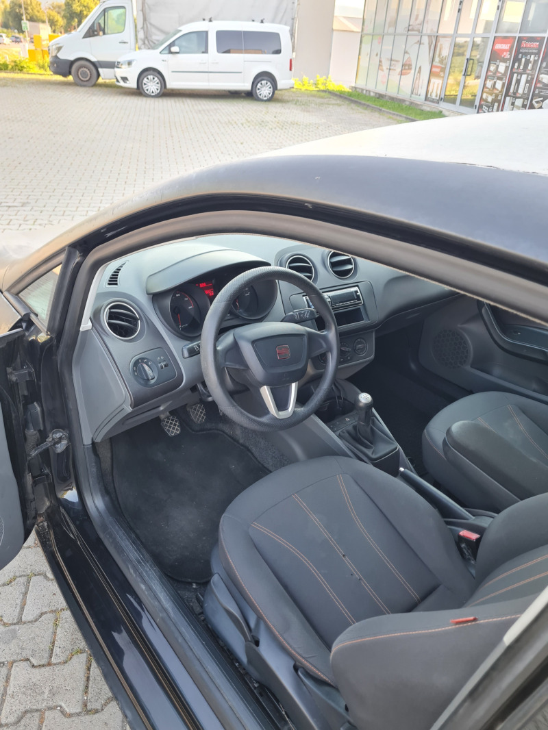 Seat Ibiza 1.2куб.75к.с. 2010г. Бензин , снимка 6 - Автомобили и джипове - 46262278