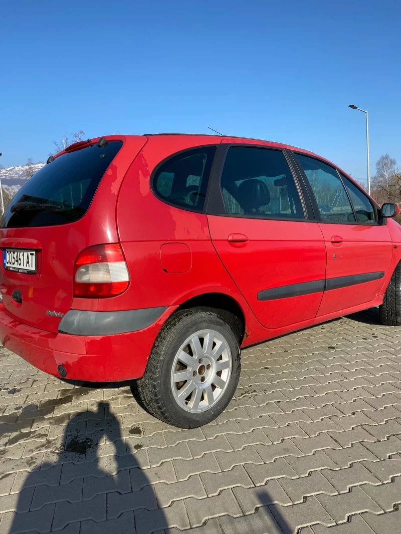 Renault Scenic, снимка 3 - Автомобили и джипове - 49090248