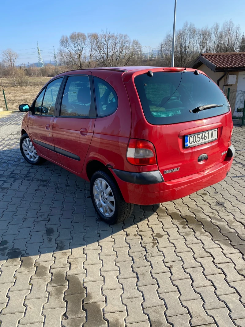 Renault Scenic, снимка 4 - Автомобили и джипове - 49090248