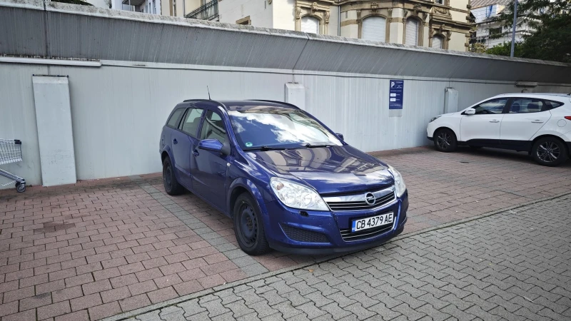 Opel Astra 1.9 CDTI 150hp, снимка 2 - Автомобили и джипове - 51536862