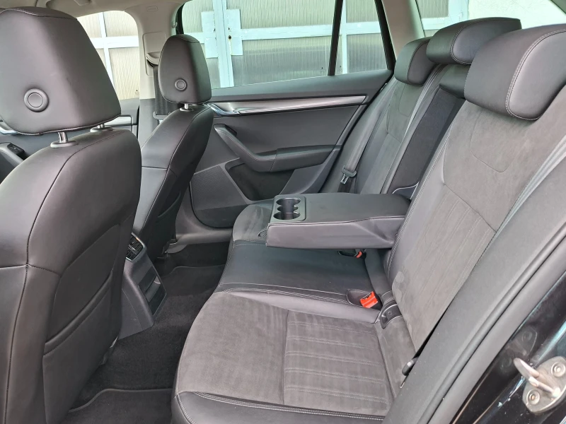 Skoda Octavia 1.5i G-TEC-LED-DSG, снимка 10 - Автомобили и джипове - 51914815