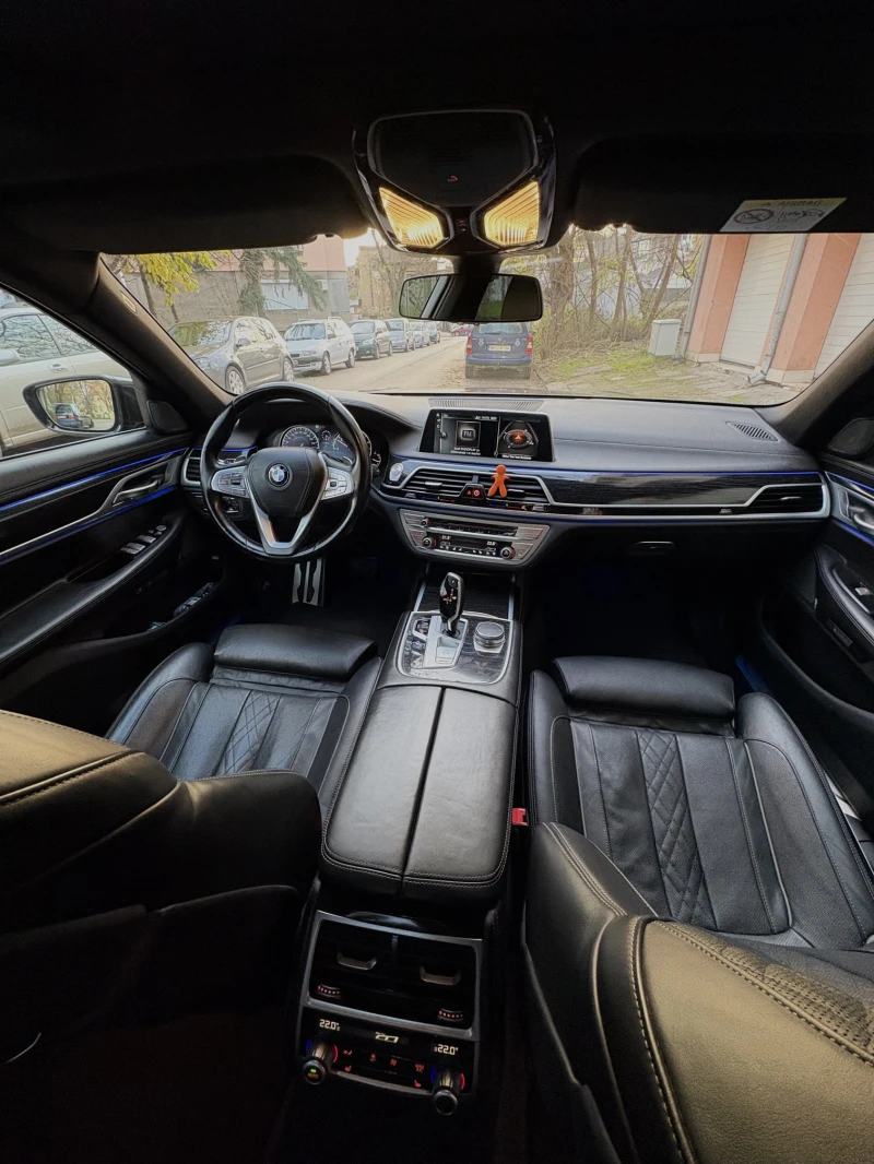 BMW 750 xDrive, MSport, LaserLight, Carbone, снимка 8 - Автомобили и джипове - 52529107