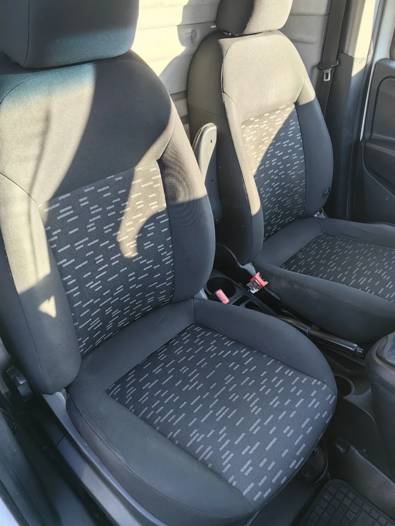 Opel Combo 1.3* НОВ ВНОС* КЛИМАТИК, снимка 7 - Автомобили и джипове - 52531266