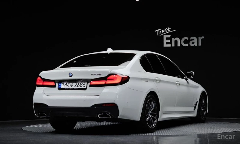 BMW 523, снимка 2 - Автомобили и джипове - 52807844