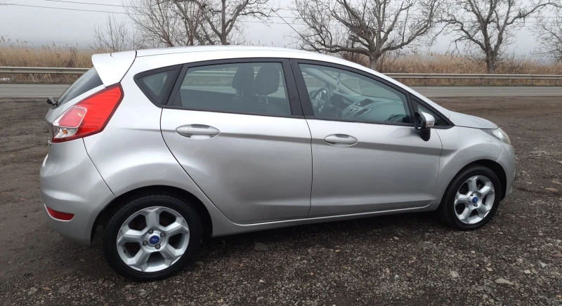 Ford Fiesta 1.4 TDCI, снимка 7 - Автомобили и джипове - 53233751